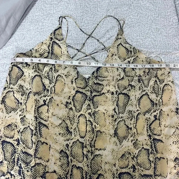 DAVI & DANI SNAKE PRINT CAMISOLE BLOUSE SLEEVELESS TAN ANS BLACK  SIZE LARGE NWT - Picture 5 of 7